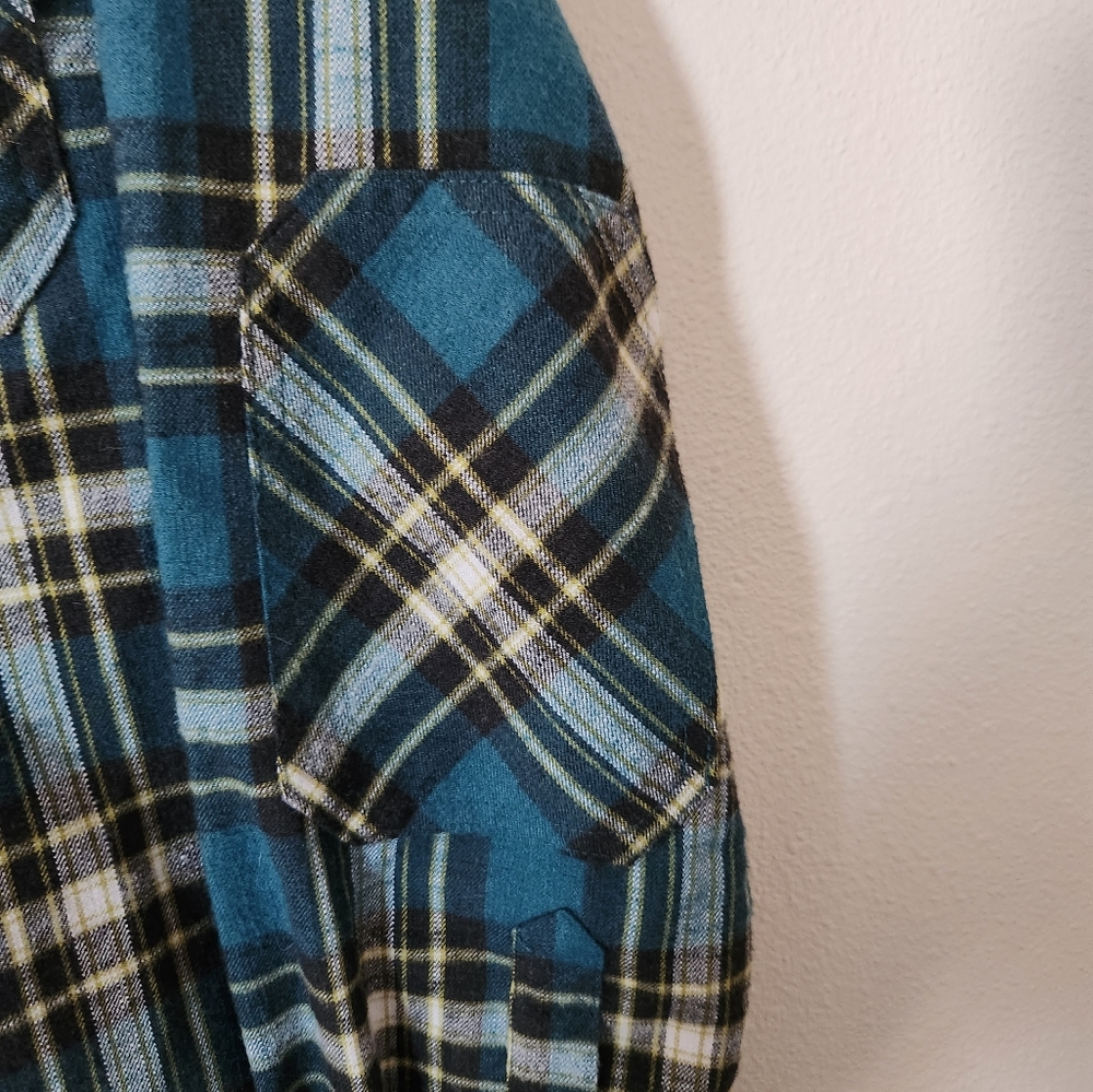 L L Bean Katahdin Performance Flannel - Picture 3 of 4